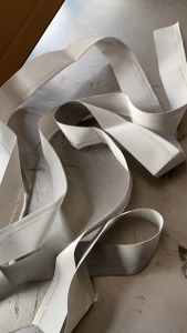 特斯林夹网料，PVC夹网料，发泡料，月供50吨左右，出售