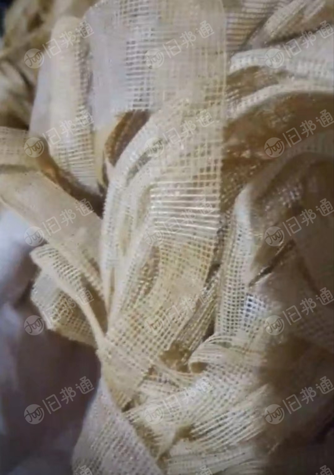 工厂下来的涤纶废布条,月供十来吨