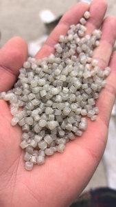 高压一级颗粒，特级颗粒大量出售，月供几百吨，5张100目