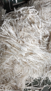 印刷厂处理100克本白色纸边，少量铜版纸和白卡纸