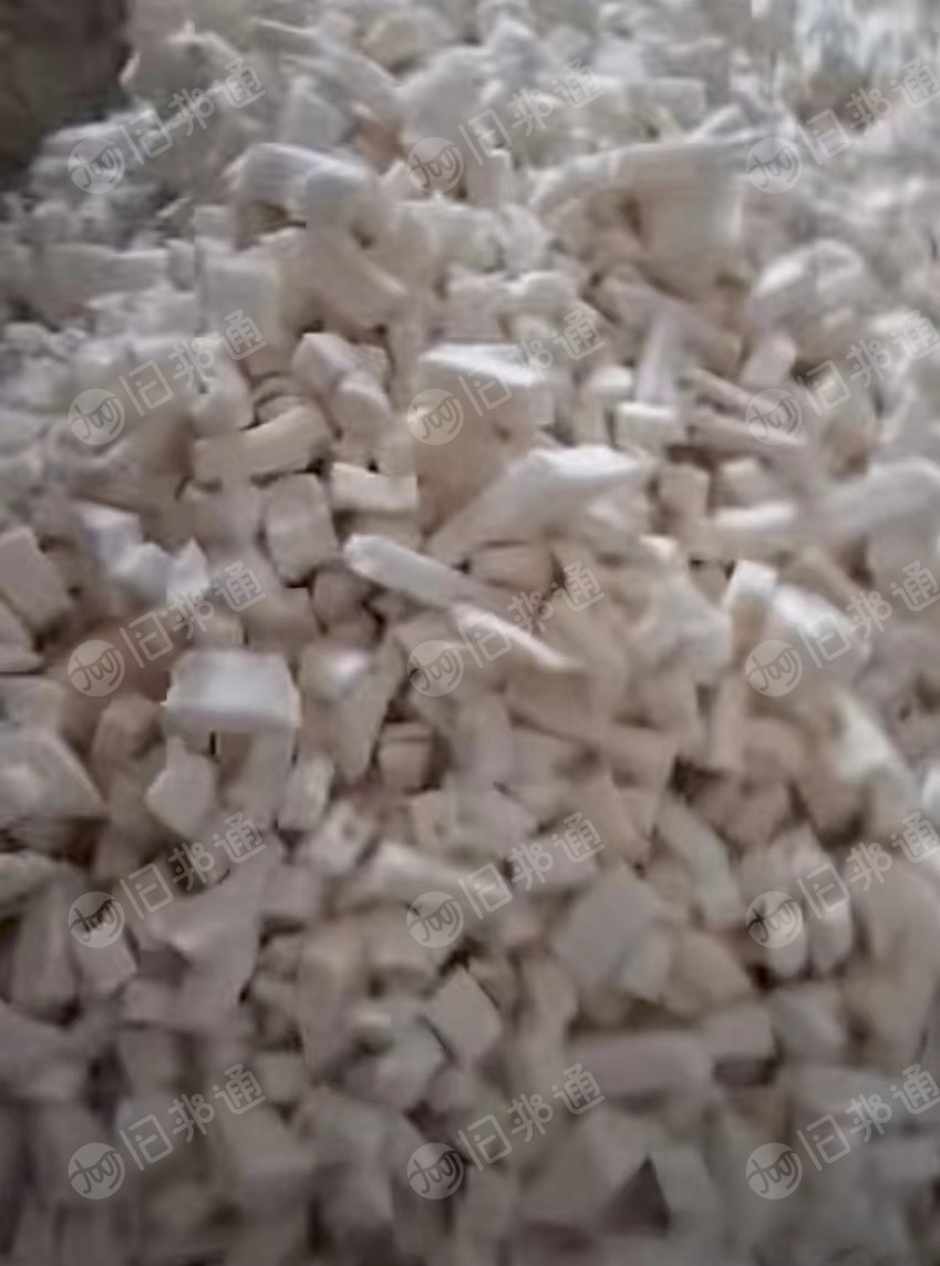 水洗乳胶颗粒,干蒸颗粒,高弹颗粒,六角颗粒,高分子颗粒,乳胶枕头等,出售