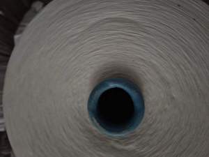 出售涤棉库存棉纱9吨