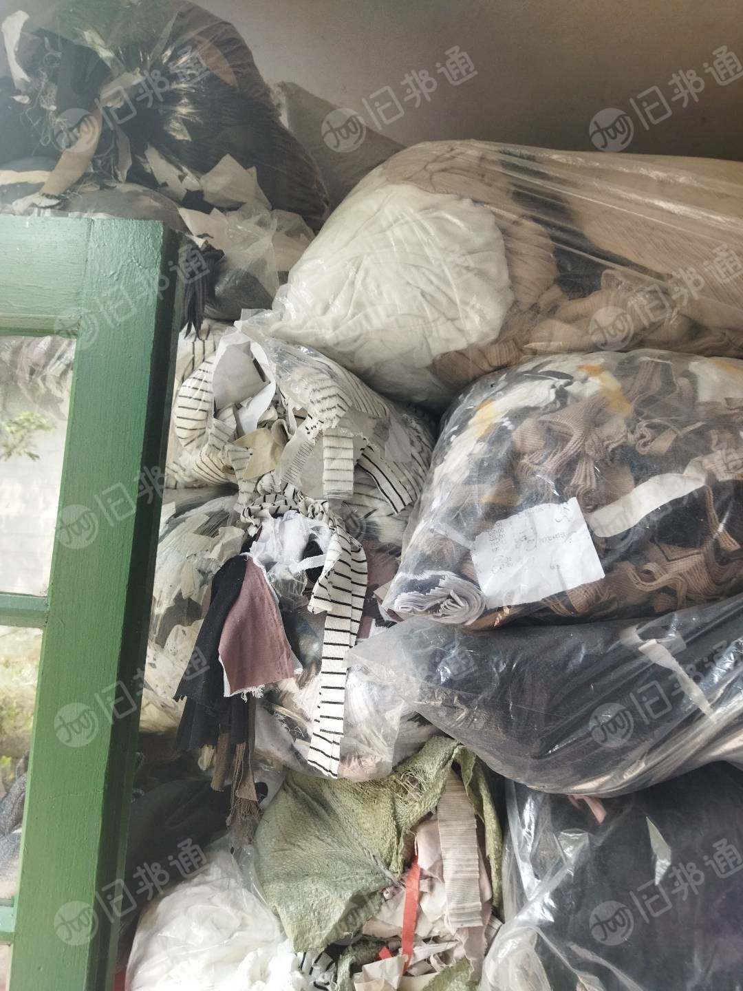 收针织服装厂裁剪下脚料,服装厂废布料,要统货没分拣的