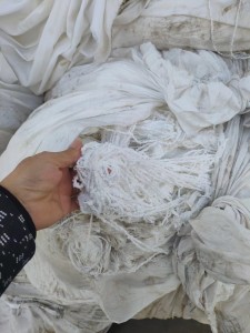 涤纶水丝，涤纶废丝，麻花丝，每天20吨，出售