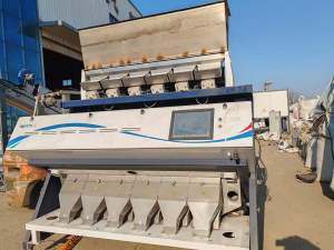 出售一套二手色选机