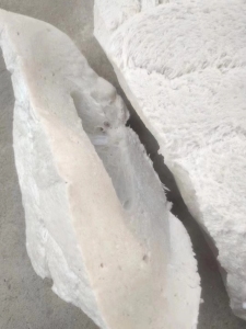 长期出售厂料热熔块，现货2挂，冷压也有货