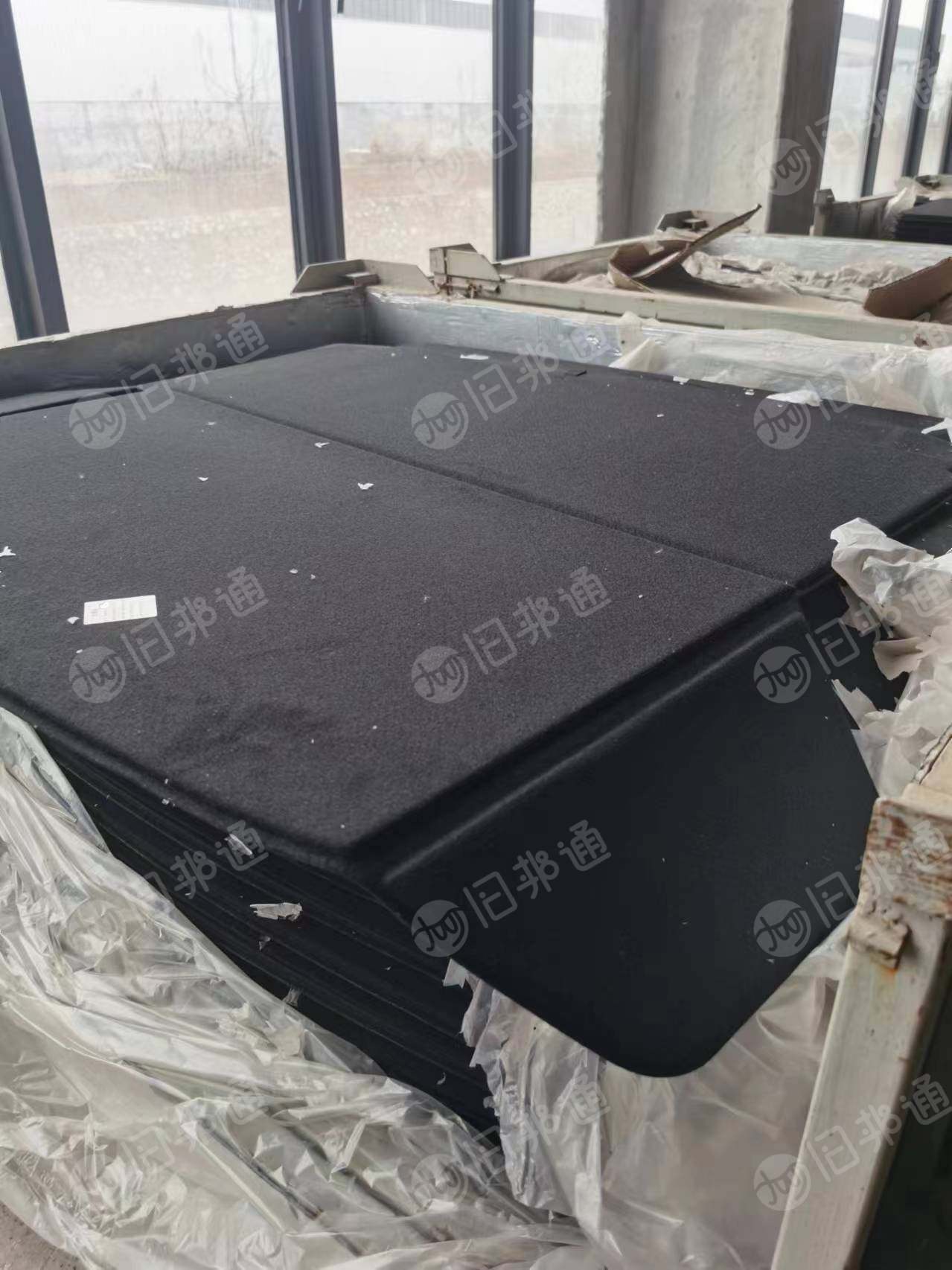 出售汽车底座顶棚门边内饰等废料,现货十多吨