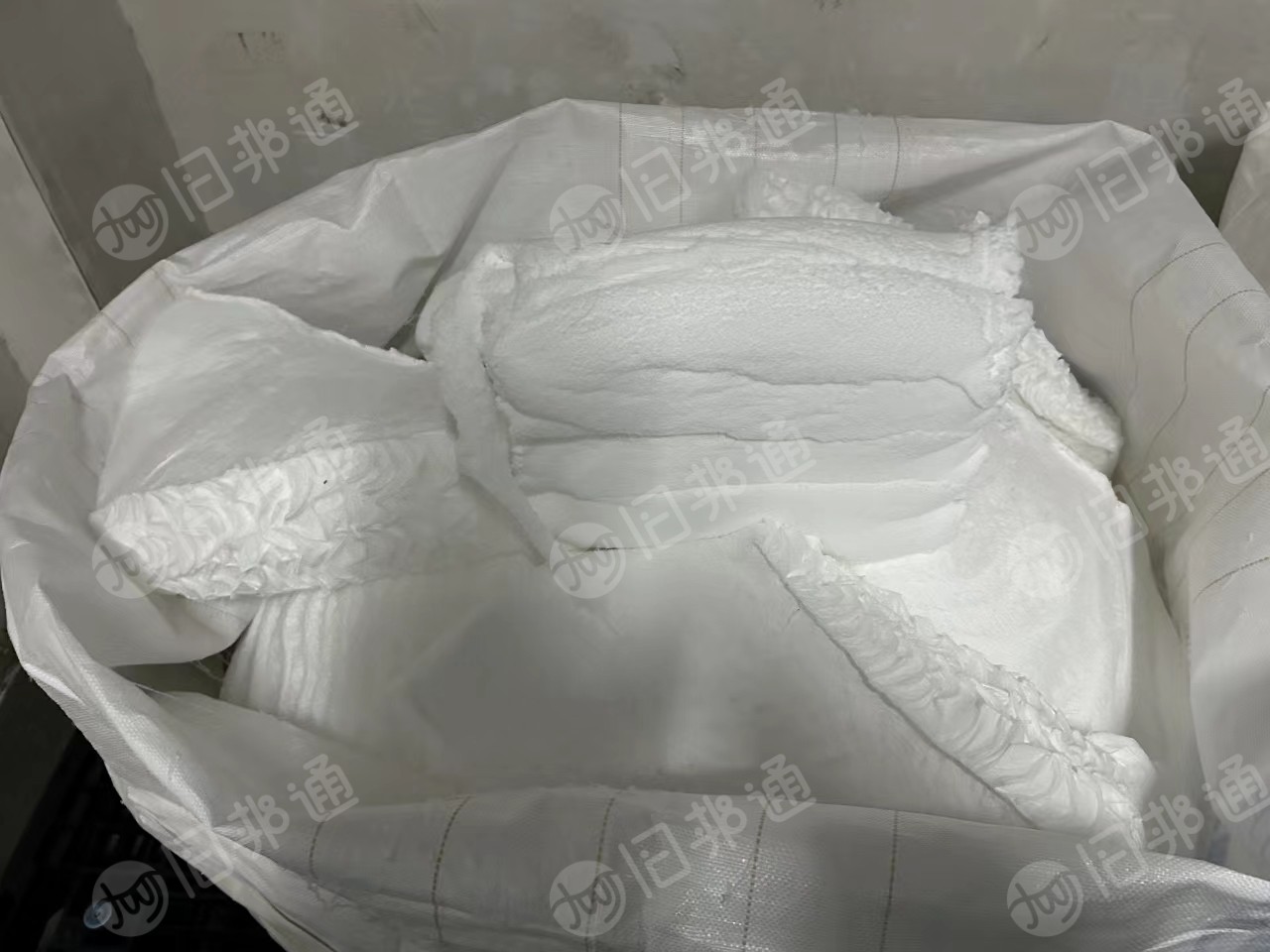 白色锦纶废丝,尼龙废丝,白色,黑色都有,大量出售