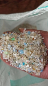 出售PVC软管毛料，破碎料，有白色和杂色