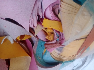 PVC废布料，复合布，一面是网，出售