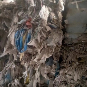 纯手工分拣的pe水洗膜，现货30吨，没水份没垃圾，出售