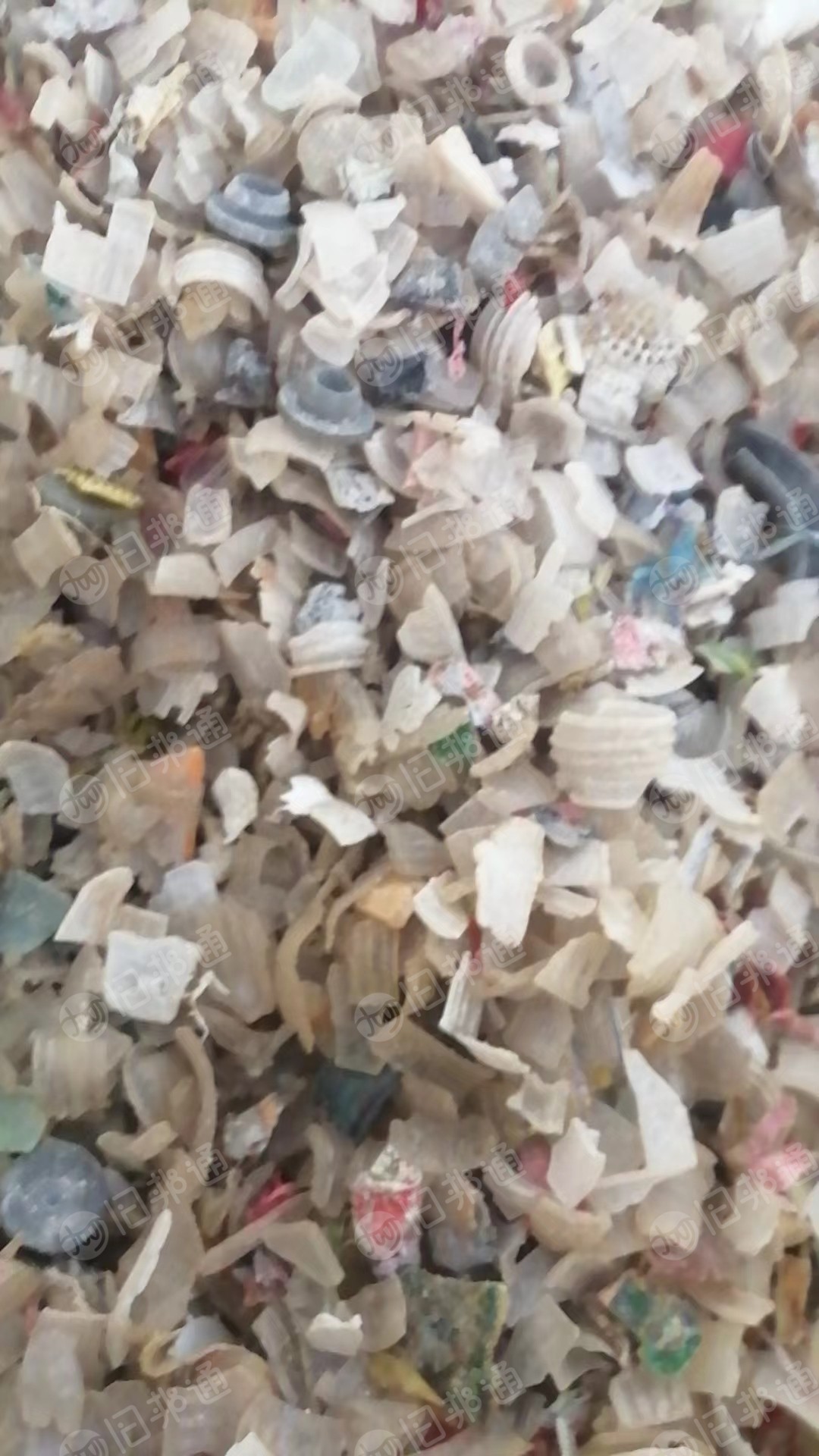 长期出售PET酒瓶破碎料,现货50吨