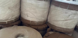 pet卷膜，哑光膜，pet消光膜，2.5丝，现货5吨左右，出售