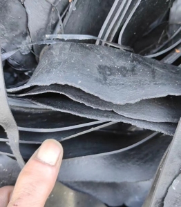 出售输送带边角料，纯胶条，可做颗粒，磨胶粉，常年有货