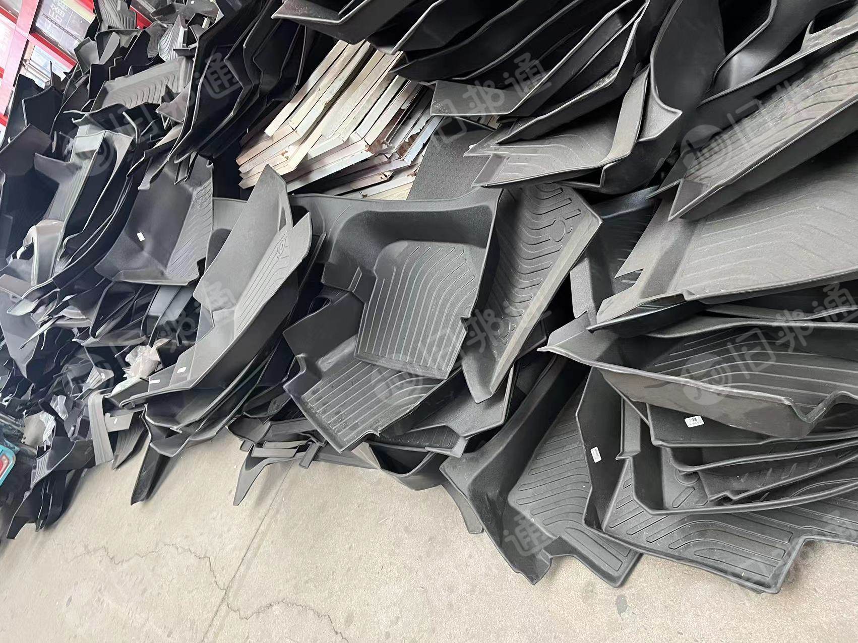 出售tpe汽车脚垫料,有新料,也有废料