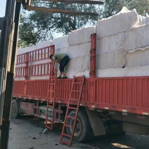 长期供应化纤棉85棉再生棉，可填充可纺纱