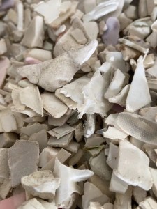 PP分色丙下沉破碎料出售，红黄一色，过烘干，和风选