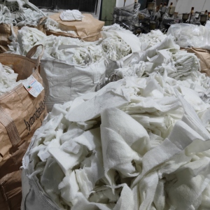 出售丝棉下脚料，月供10几吨