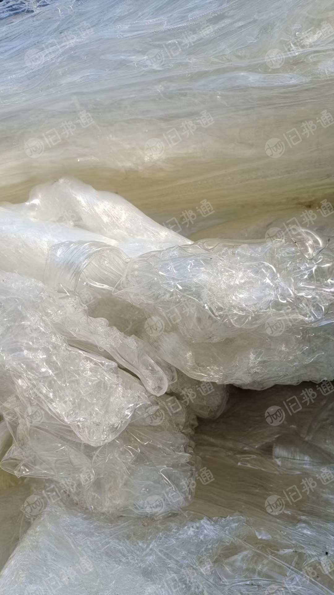 出售轻胶TPU膜,现货35吨左右,每个月长期稳定100吨以上,温度140,硬度90能长期合作的来