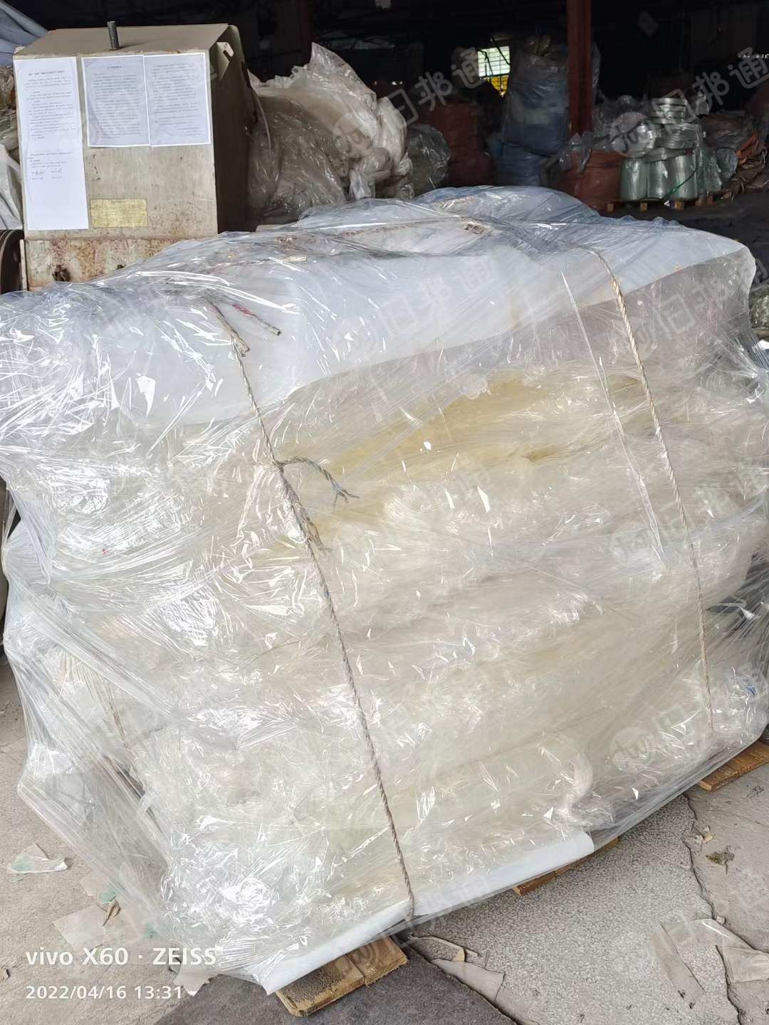 出售轻胶TPU膜,现货35吨左右,每个月长期稳定100吨以上,温度140,硬度90能长期合作的来