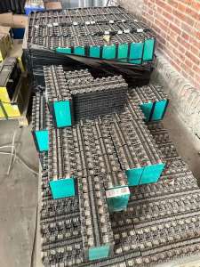 大量求购铁锂软包废电池，铁锂铝壳废电池，一次性锂亚电池