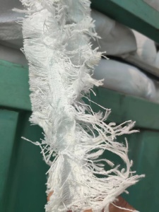 长期供应纯涤布边边纱，现货够车