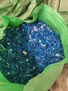 出售大小蓝桶破碎料