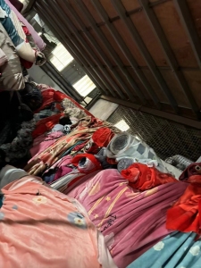 出售双面单面法兰绒大布块，现货5-10吨