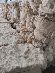 出售环锭纺涤棉回丝十几吨