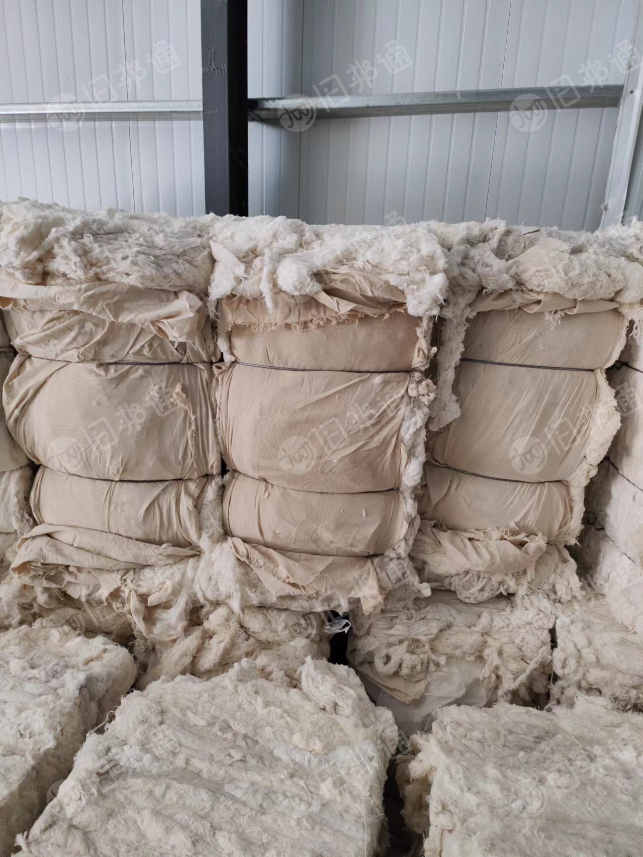 出售环锭纺涤棉回丝十几吨