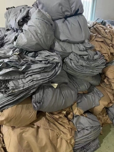 处理床垫壳，现货4吨左右，尺寸有0.9、1.2、 1.5 、1.8四个规格