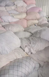 分拣场长期供应旧衣服春夏秋冬装大白二白棉被床单被罩