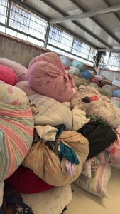 出售旧衣服箱子通货