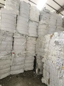 长期出售不干胶废纸，有切边料，大张料，统货，部分带膜