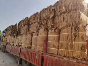 出售本色的浆板包皮纸