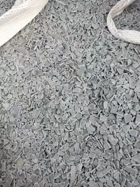PVC三级灰管破碎料长期大量出售,现货180多吨