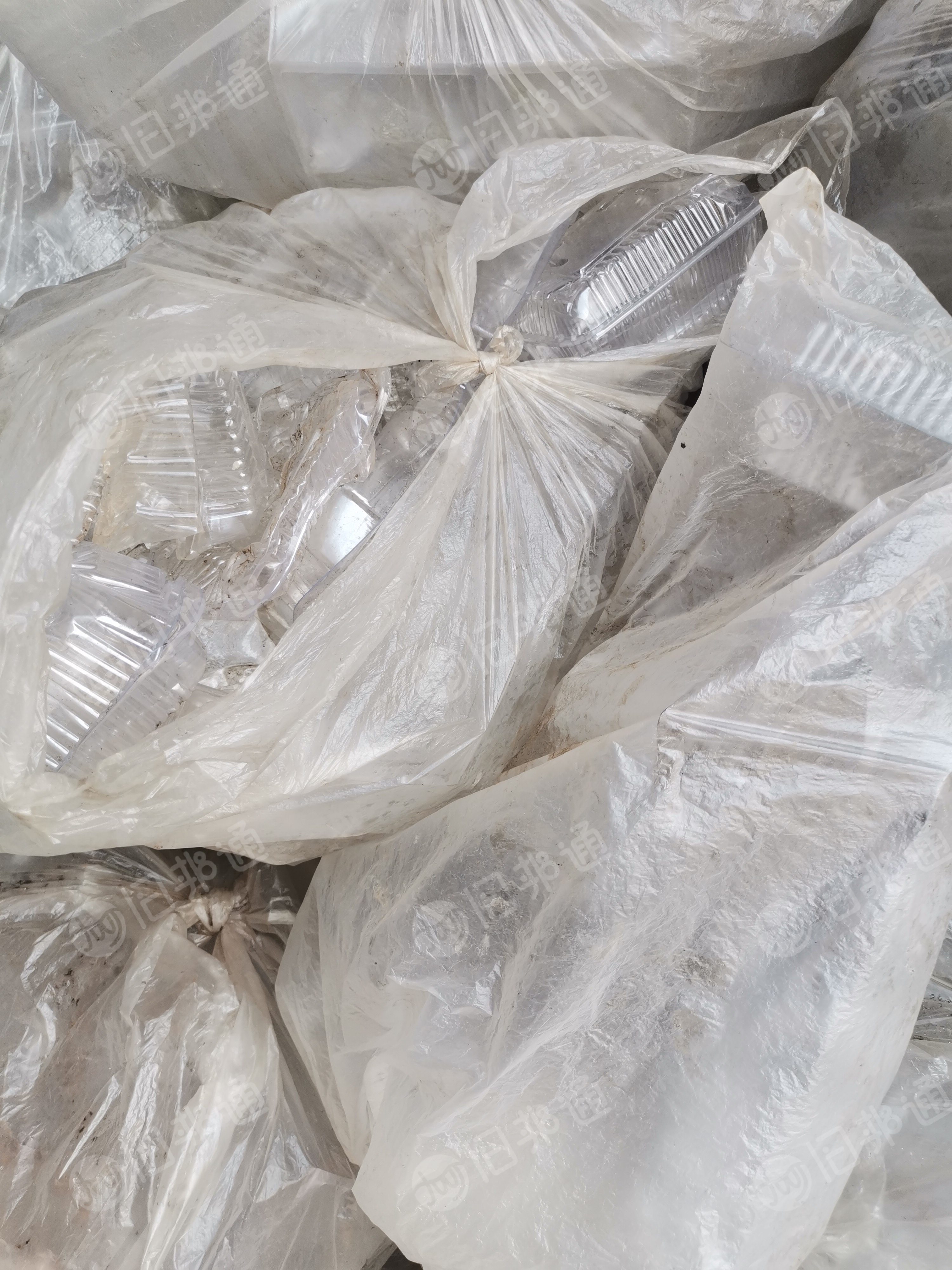 大量出售各种聚乙烯,聚丙,橡胶,塑料托盘