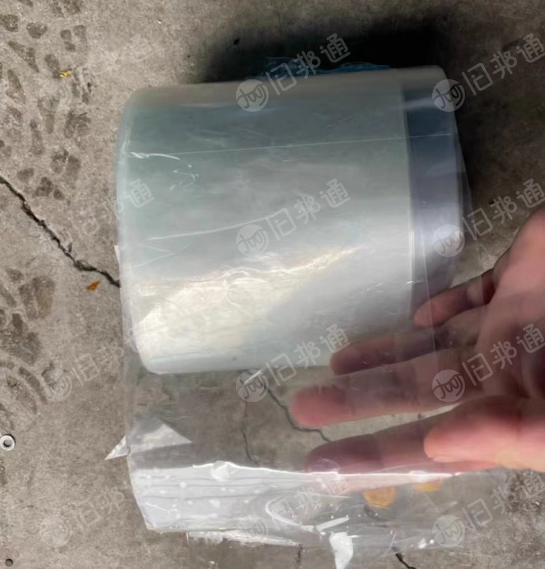 pet膜,有带胶和没带胶的,现货二十五吨,长期有货出售