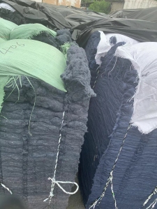 大量供应 再生棉(黑心棉) 旧衣料灰黑色、 下脚料二白