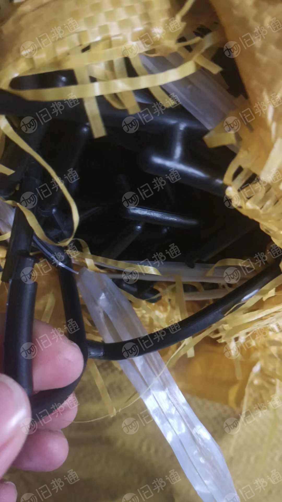 出售软质PVC数据线水口料,黑色为主