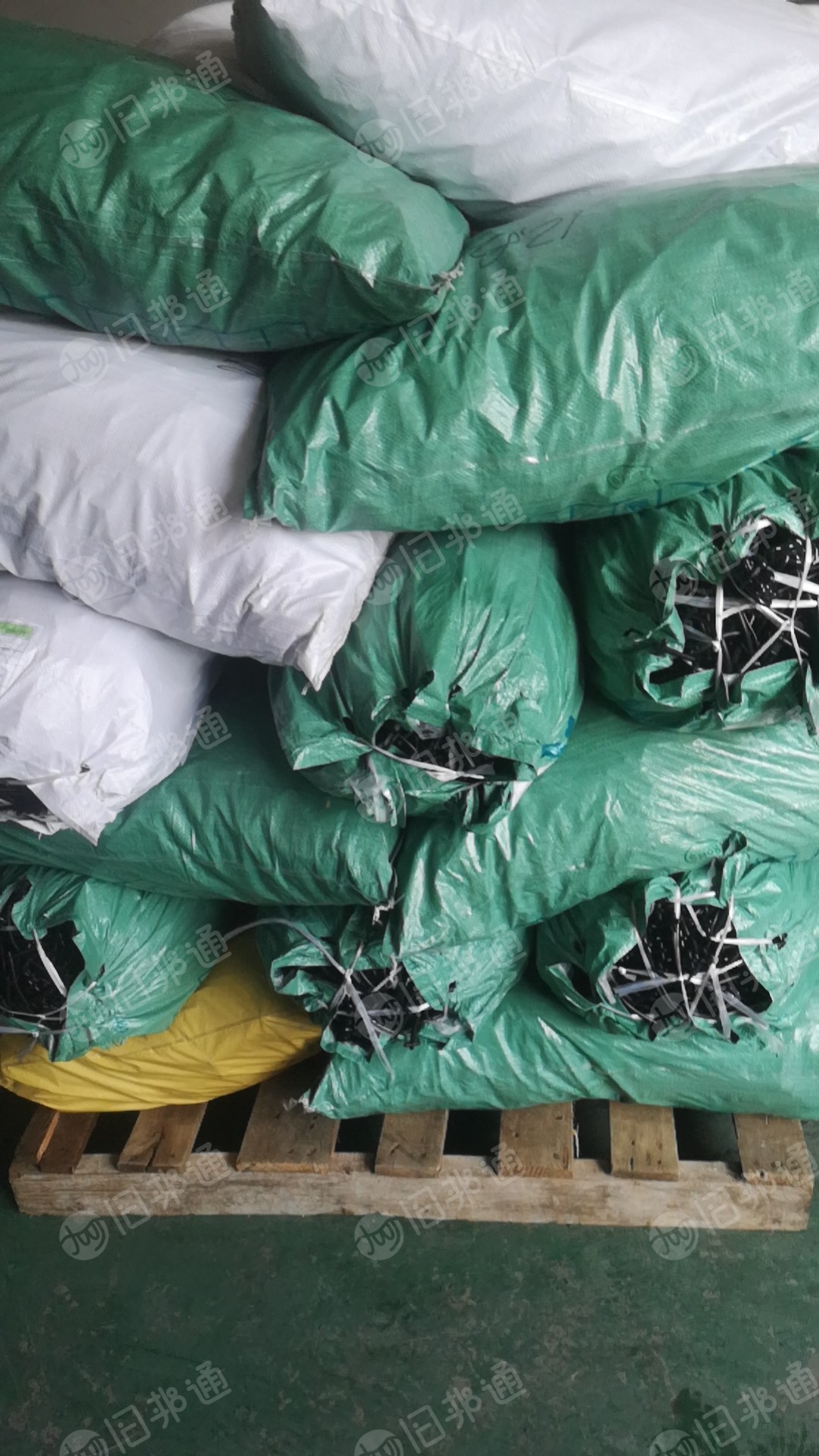出售软质PVC数据线水口料,黑色为主