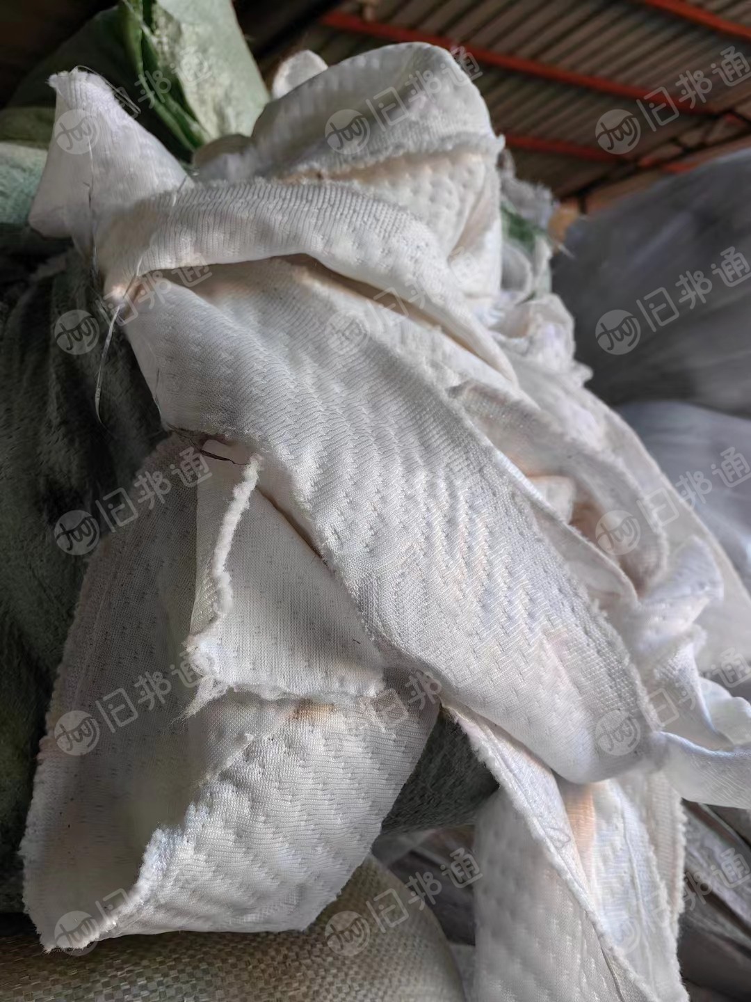 出售白色夹心棉空心丝20吨