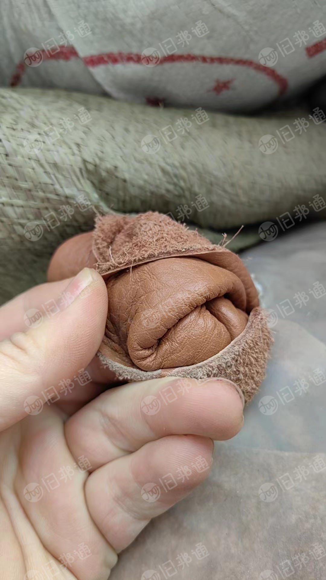 牛皮边角料,现货五六十吨,长期出售