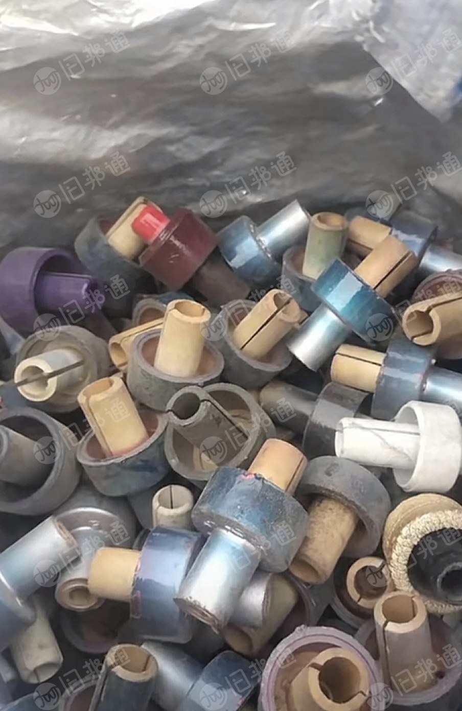 大量回收喷漆厂流水线夹具塑料头
