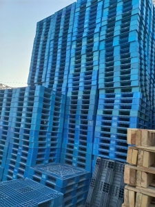 长期出售蓝色托盘，有1.1*1.1的，一个12.5公斤，1*1.2的，一个6公斤