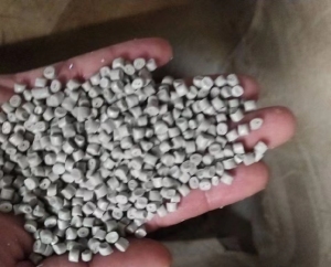 长期出售灰白PP颗粒
