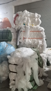 出售热风棉无纺布，现货5吨多