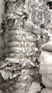 电子厂铝塑袋，铝塑膜每天都有货，出售