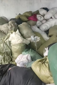 出售大量化纤废布，拉丝，全棉长期供应