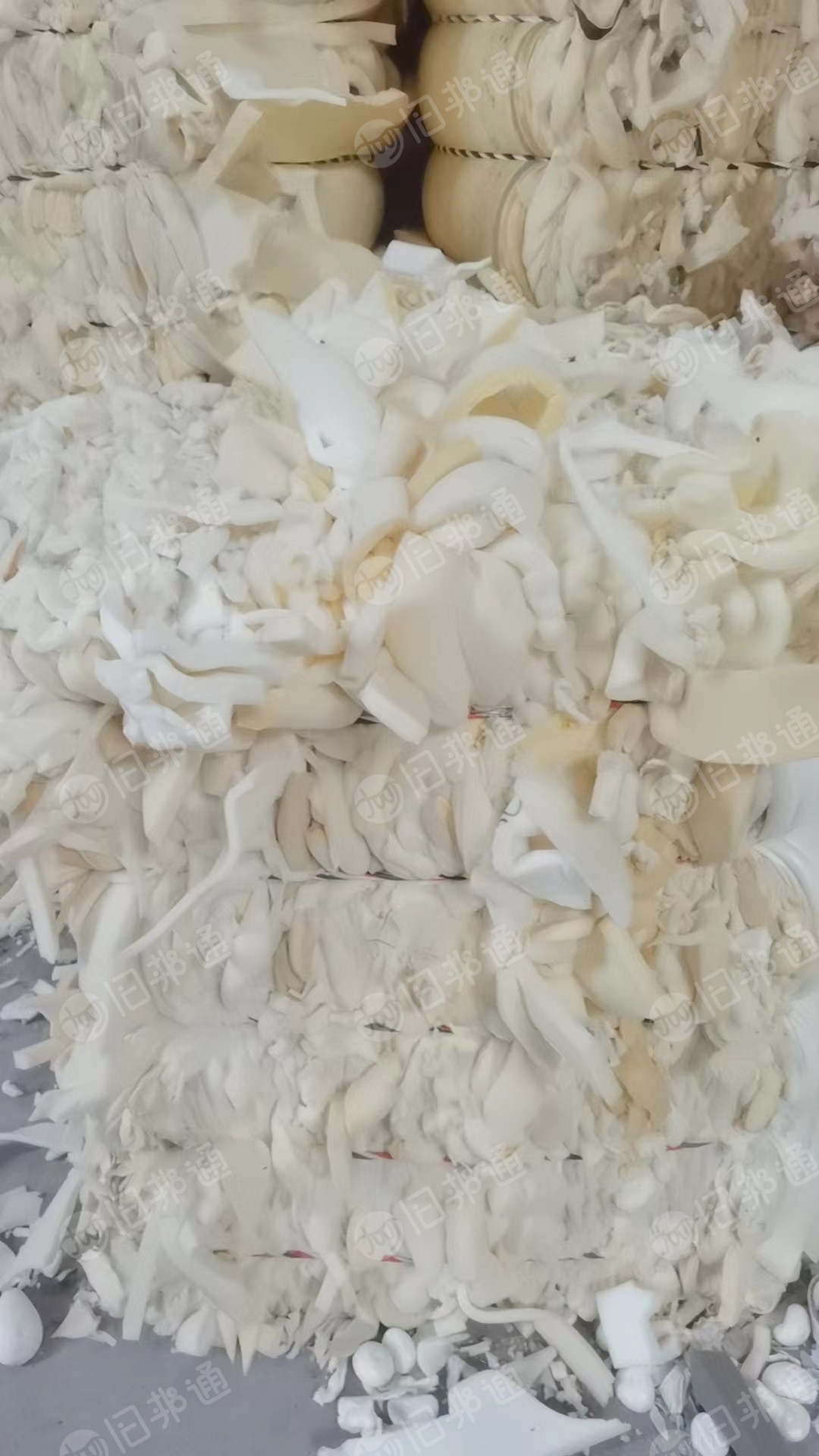 出售白色无皮海绵边角料,现货30吨